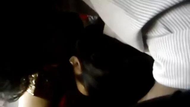 Tốt nhất khiêu dâm, không giấy đăng ký  Ông leo vào trong quần lót của một cô gái khiêm tốn và cô ta trong phim nhat ban set hậu môn