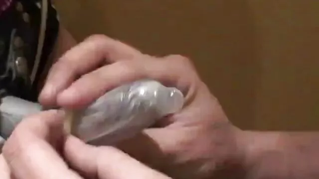 Tốt nhất khiêu dâm, không giấy đăng ký  Các cô gái tóc vàng đặt một dây nịt trên phim set nhat khong che một món đồ chơi và hút